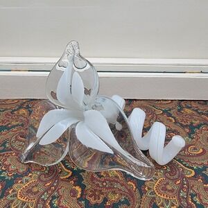 MURANO Art Glass Hand Blown 3 Petal Lily/Iris White Clear Swirled Stem-Italy